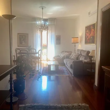 In Musica דירה ורונה